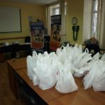 Пострадавшие от пожара на ул. Олимпийской получили продовольственную помощь от тюменских общественников