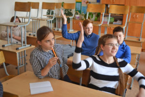 Новосинеглазовские школьники при поддержке завода «Трубодеталь» организуют кинофестиваль